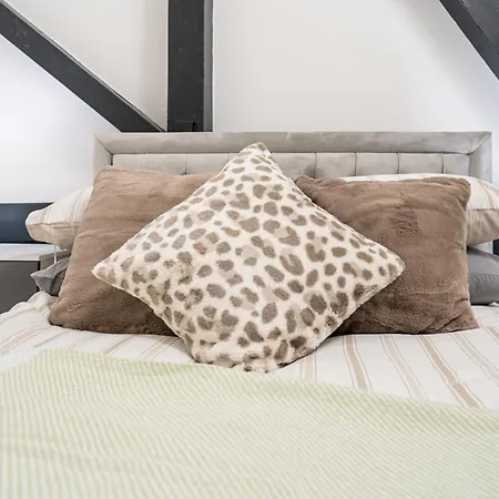 Perfect Leisure And Corporate 2-bedroom In Bradford Town Centre *
