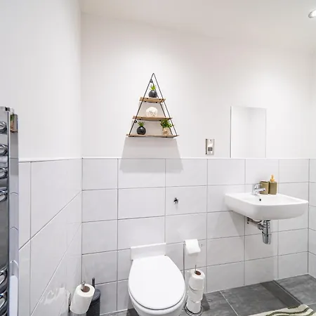 Perfect Leisure And Corporate 2-bedroom In Bradford Town Centre Apartment