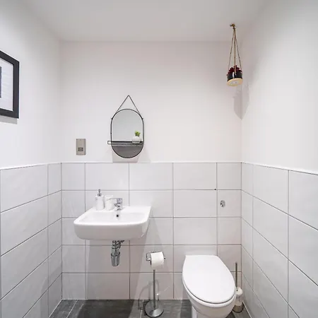 Perfect Leisure And Corporate 2-bedroom In Bradford Town Centre *