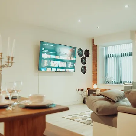 Perfect Leisure And Corporate 2-bedroom In Bradford Town Centre