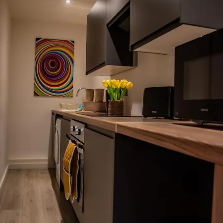 Perfect Leisure And Corporate 2-bedroom In Town Centre