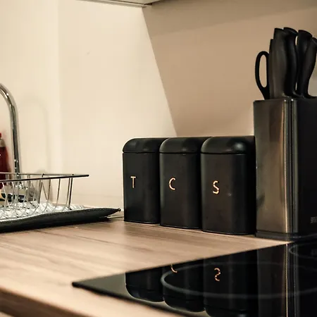 Perfect Leisure And Corporate 2-bedroom In Town Centre 아파트 *