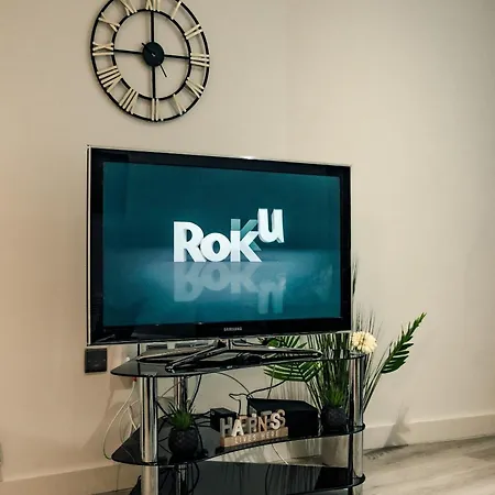 Perfect Leisure And Corporate 2-bedroom In Town Centre 아파트