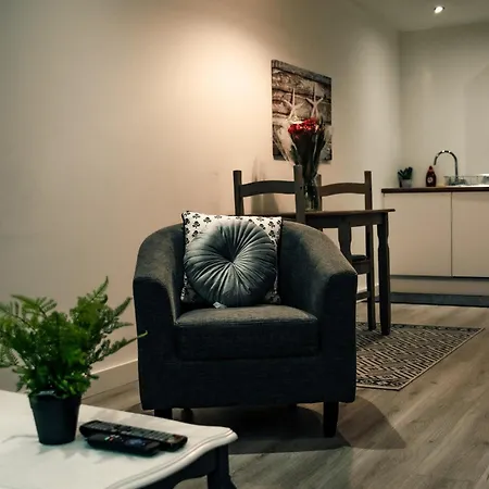 Perfect Leisure And Corporate 2-bedroom In Town Centre Appartamento