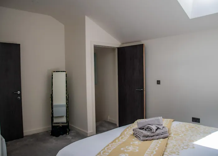 Perfect Leisure And Corporate 2-bedroom In Town Centre Apartment Bradford (West Yorkshire)