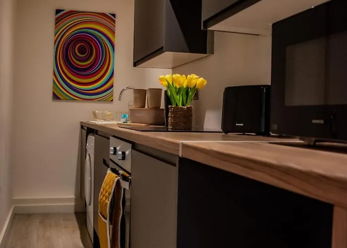 Perfect Leisure And Corporate 2-bedroom In Town Centre