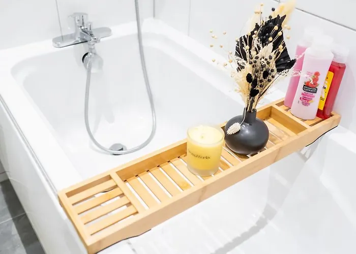 Perfect Leisure And Corporate 2-bedroom In Town Centre Apartmán