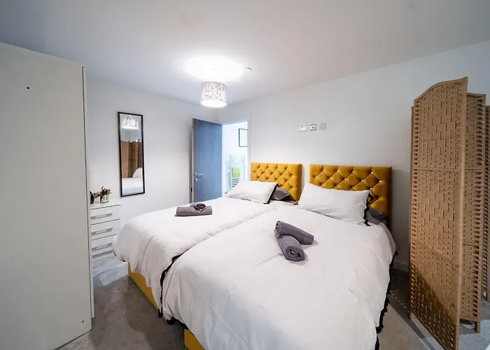 Perfect Leisure And Corporate 2-bedroom In Town Centre 布雷得佛