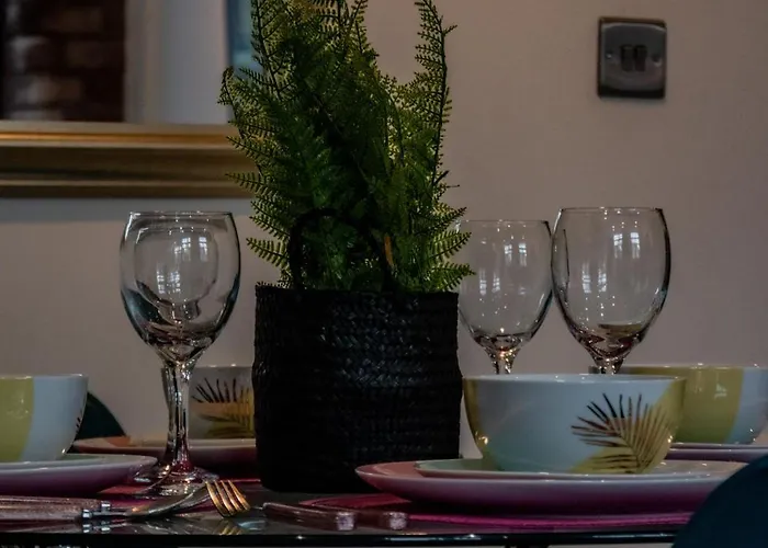 Perfect Leisure And Corporate 2-bedroom In Town Centre * Bradford (West Yorkshire)