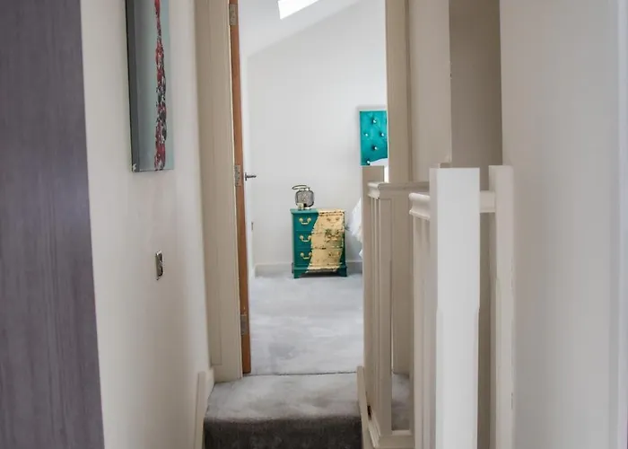 Perfect Leisure And Corporate 2-bedroom In Town Centre *