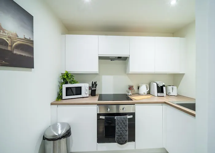 Perfect Leisure And Corporate 2-bedroom In Town Centre 公寓 *