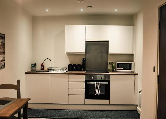 Perfect Leisure And Corporate 2-bedroom In Town Centre *