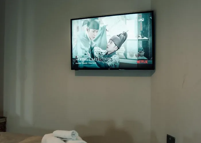 Perfect Leisure And Corporate 2-bedroom In Town Centre Apartment