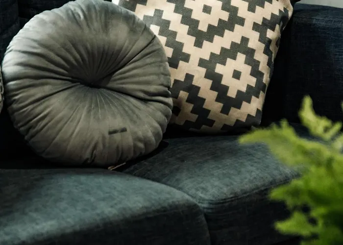 Perfect Leisure And Corporate 2-bedroom In Town Centre *